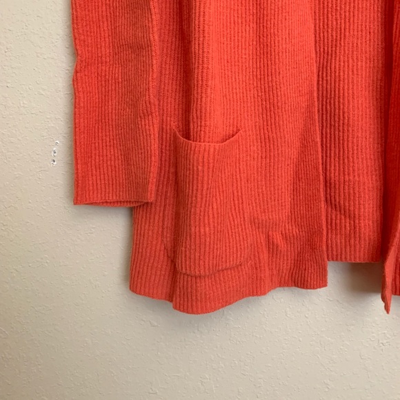 Like new J JILL wool cashmere cardigan - Picture 3 of 6